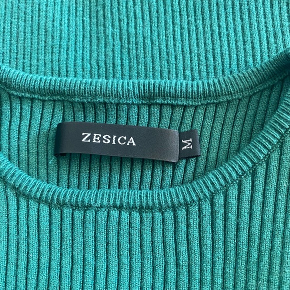 Green Ribbed Tank Top - Picture 3 of 3